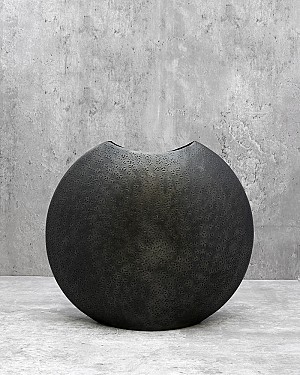 Hammered Aluminum Vase Graphite 10&quot;H