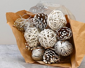 Silver Winter Large Euro Bouquet