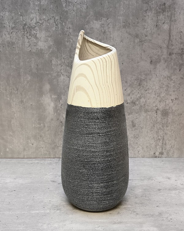 Deco Ceramic Black/White Vase 12"