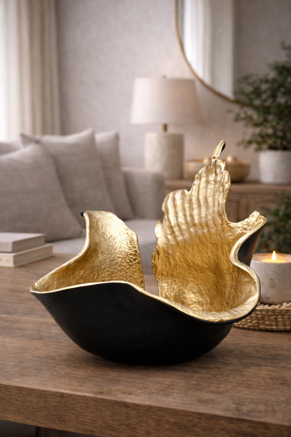 Decorative bowl with gold interior